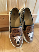 Load image into Gallery viewer, Reflexo Western Hand-Tooled Sneakers
